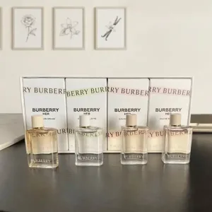 Burberry Her EDP l EDT travel mini set 4x5ml (London Dream, EDT, EDP) Philippines